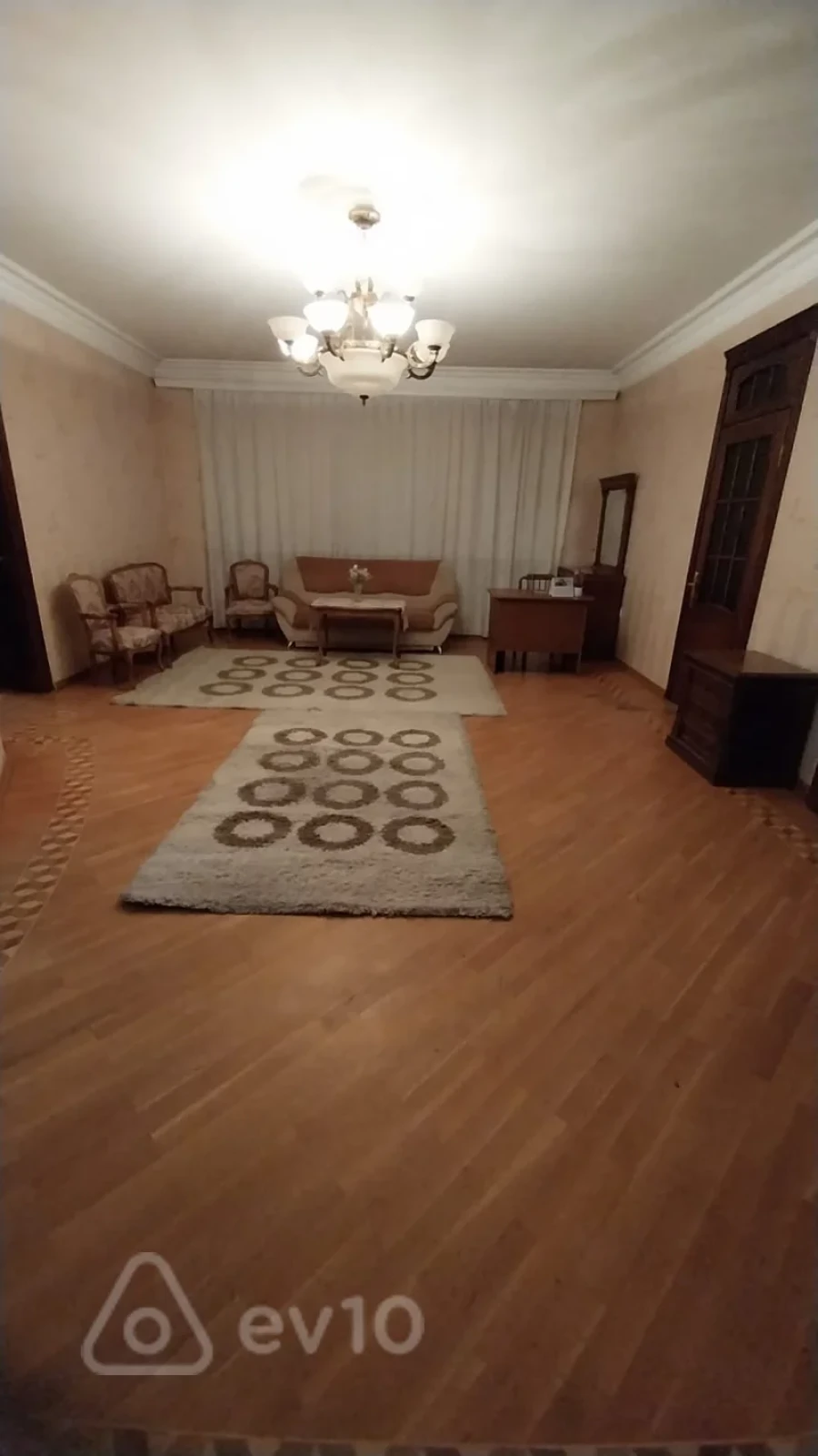 Kirayə verilir 4 otaqlı ofis 230 m²