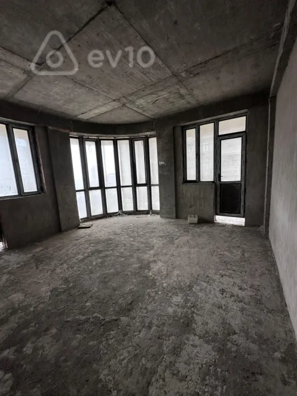 Satılır 3 otaqlı yeni tikili 145 m²