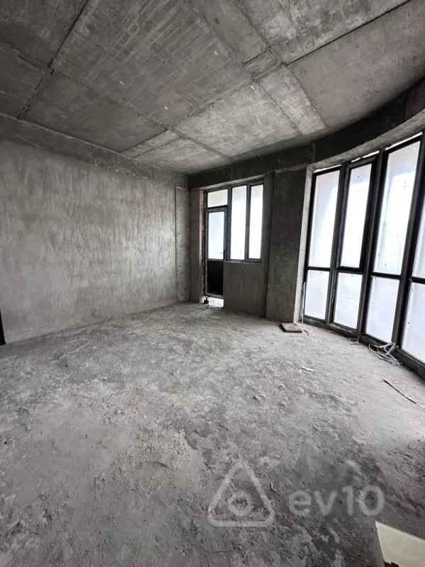 Satılır 3 otaqlı yeni tikili 145 m²