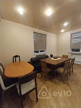 Kirayə verilir 4 otaqlı ofis 230 m²