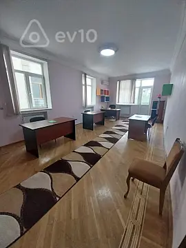 Kirayə verilir 4 otaqlı ofis 230 m² — Bakı, Nərimanov 4 otaq 230.00 m²