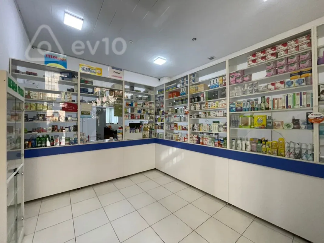 Satılır mənzil 68 m²