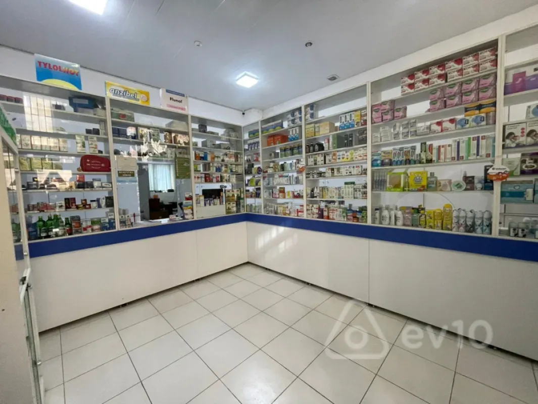 Satılır mənzil 68 m²