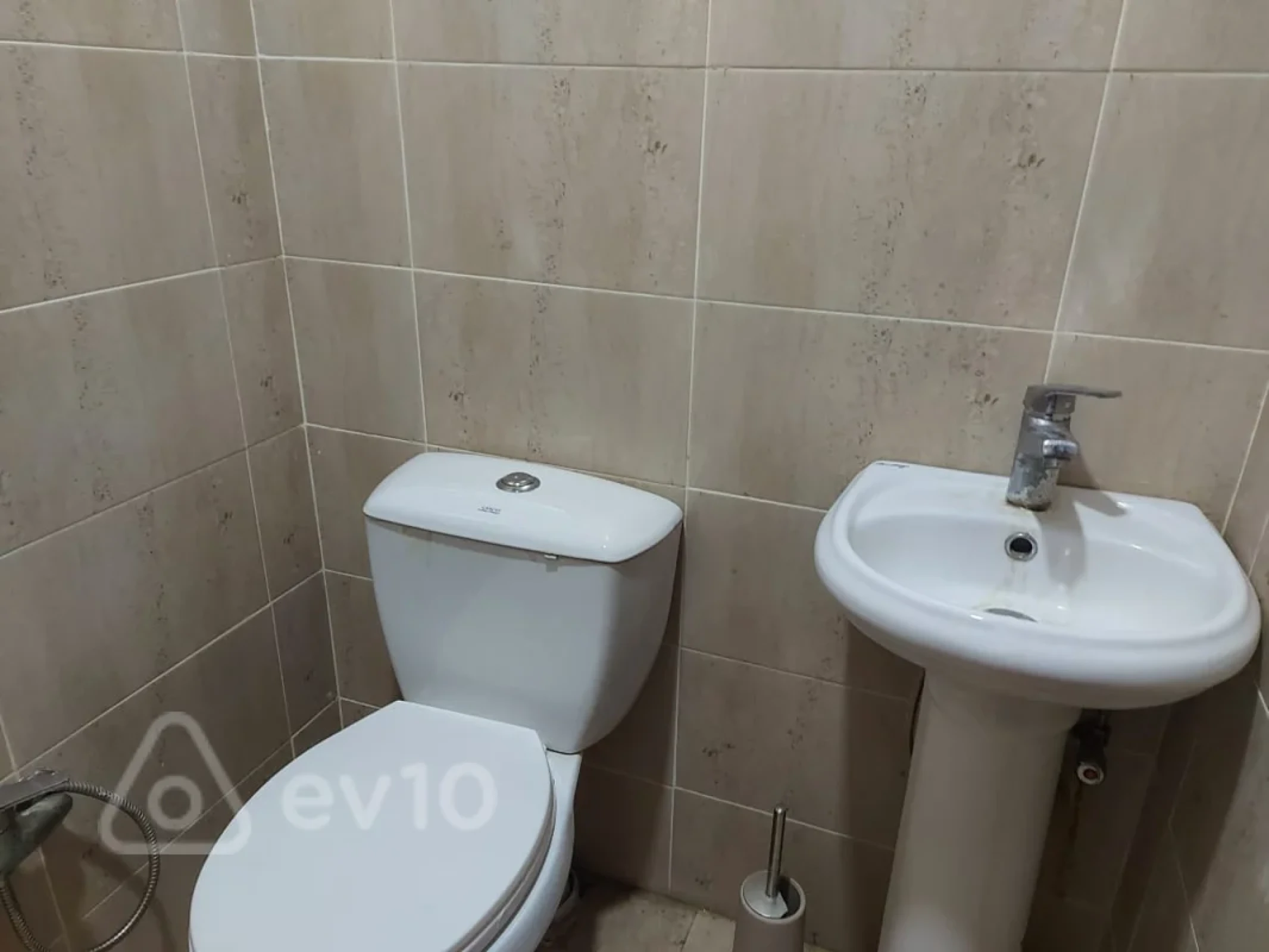 Kirayə verilir 3 otaqlı yeni tikili 120 m²