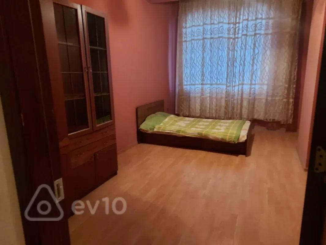 Kirayə verilir 3 otaqlı yeni tikili 120 m²