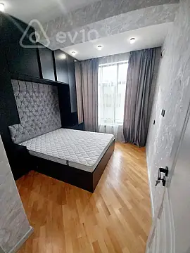 Kirayə verilir 2 otaqlı yeni tikili 65 m²