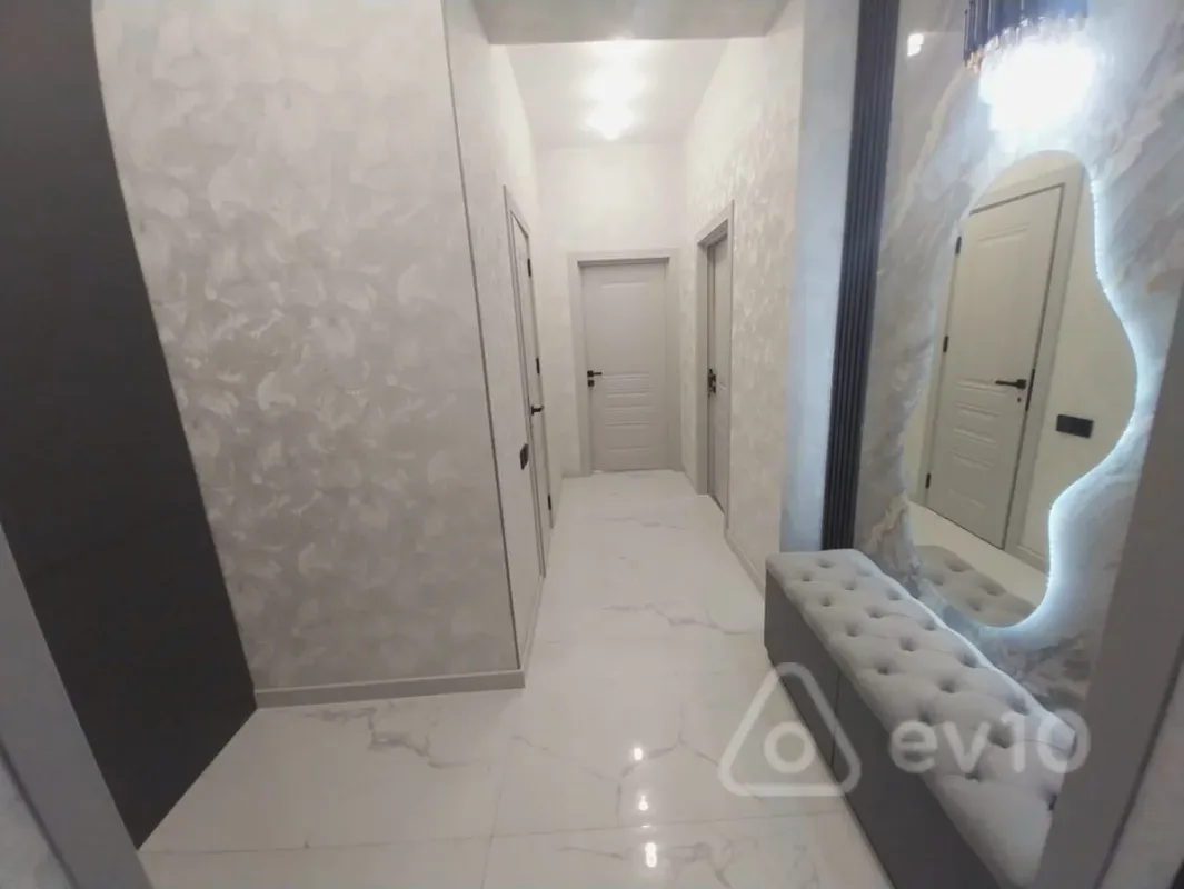 Kirayə verilir 2 otaqlı yeni tikili 65 m²