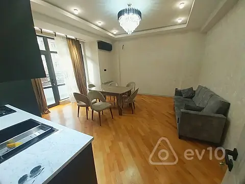 Kirayə verilir 2 otaqlı yeni tikili 65 m²