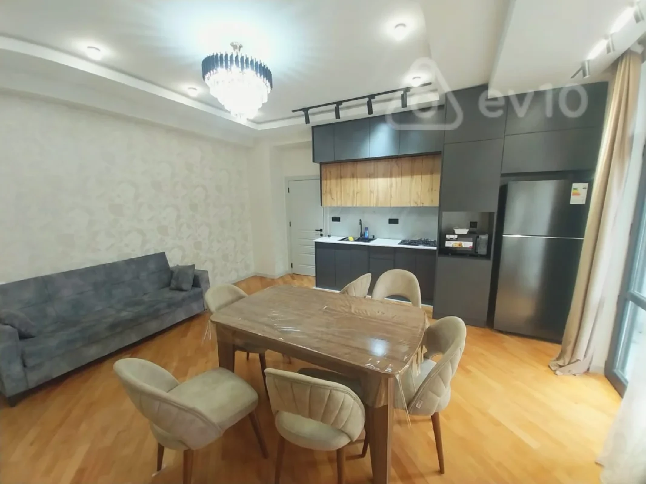 Kirayə verilir 2 otaqlı yeni tikili 65 m²