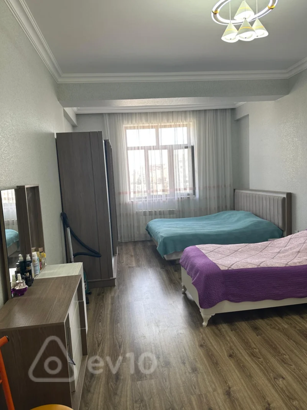 Kirayə verilir 2 otaqlı yeni tikili 74 m²