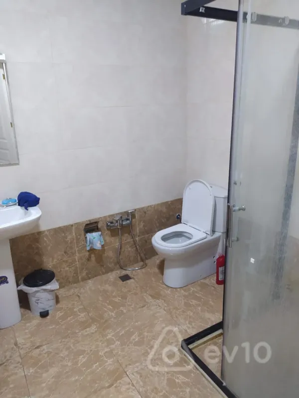Kirayə verilir 2 otaqlı yeni tikili 74 m²