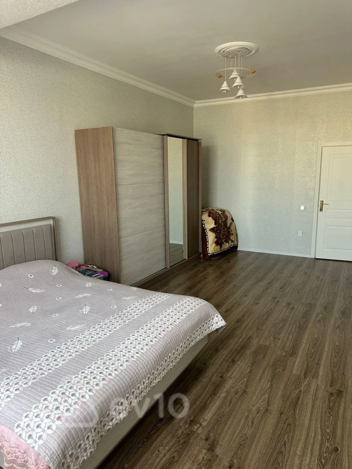 Kirayə verilir 2 otaqlı yeni tikili 74 m²