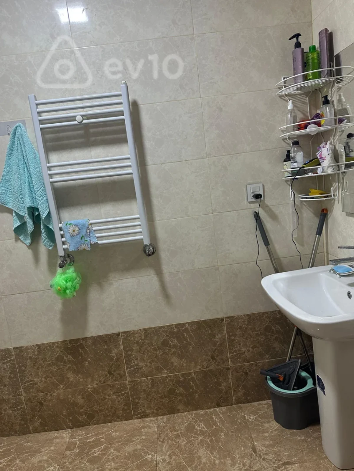 Kirayə verilir 2 otaqlı yeni tikili 74 m²