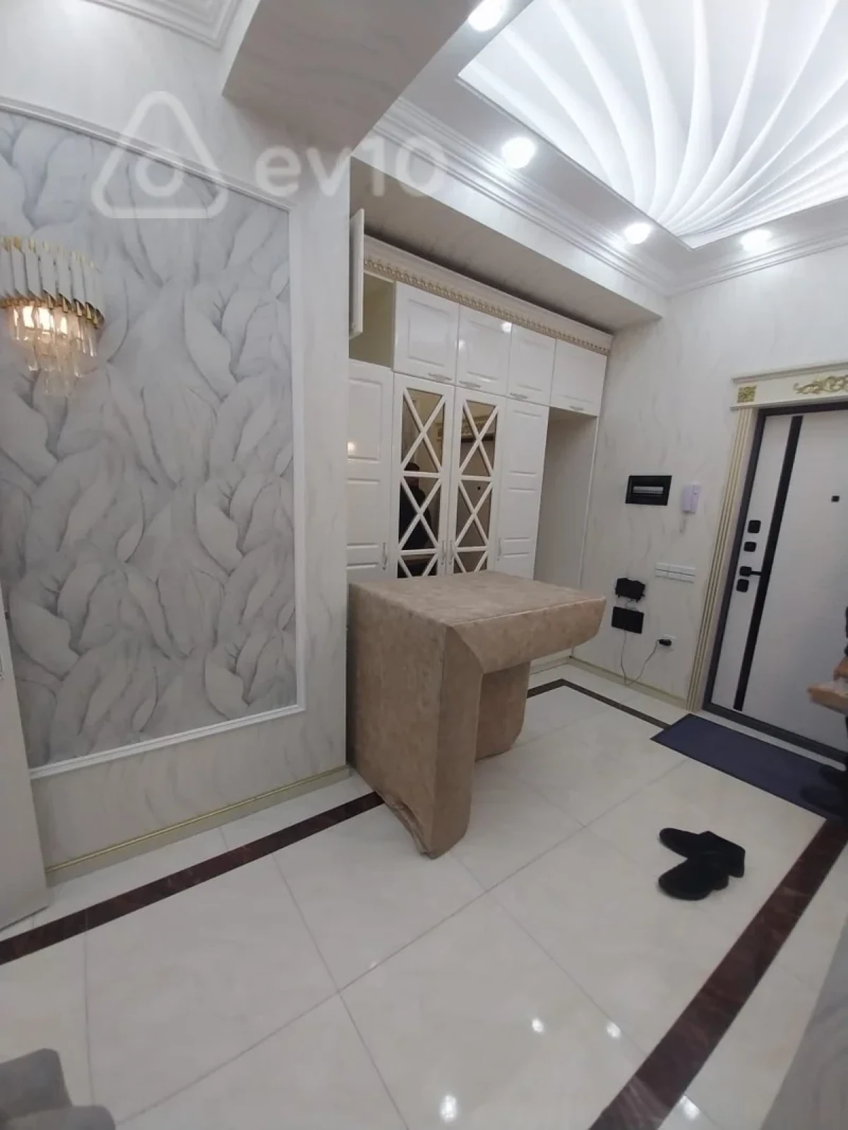 Kirayə verilir 3 otaqlı yeni tikili 100 m²