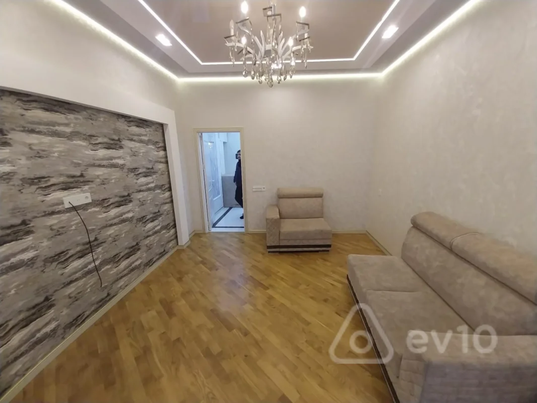 Kirayə verilir 3 otaqlı yeni tikili 100 m²