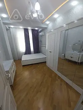 Kirayə verilir 3 otaqlı yeni tikili 100 m²