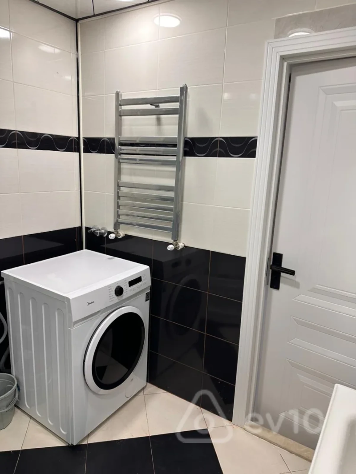 Kirayə verilir 3 otaqlı yeni tikili 85 m²