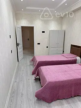 Kirayə verilir 3 otaqlı yeni tikili 85 m²