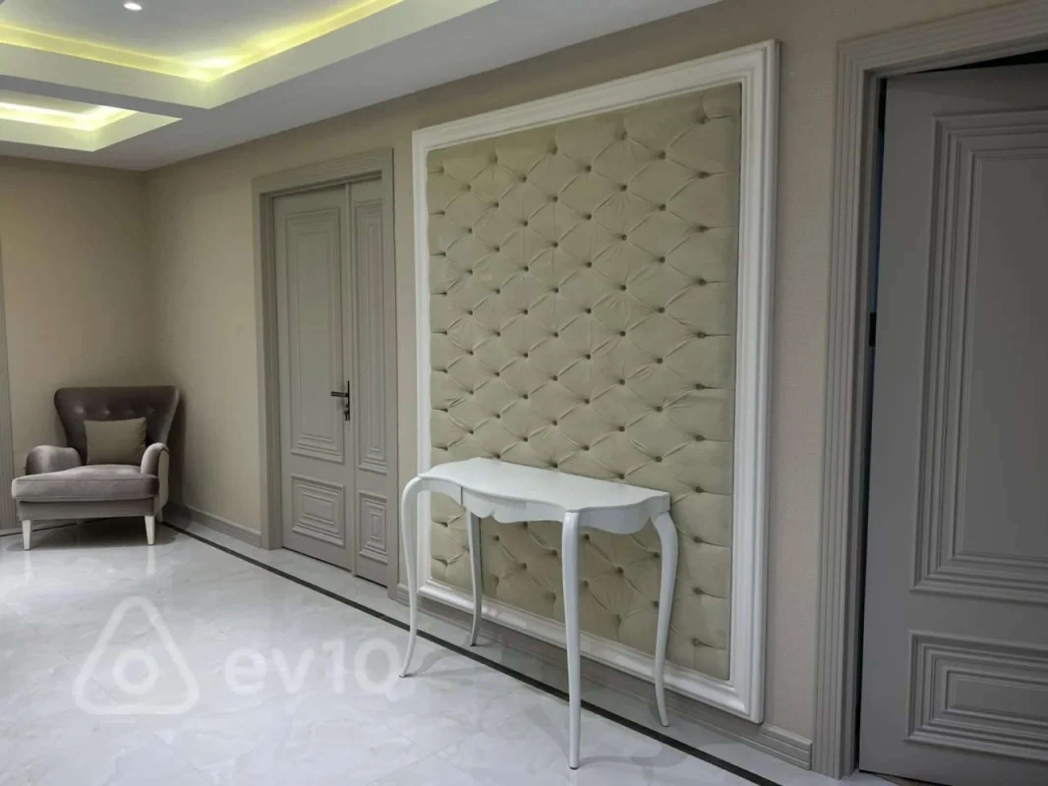 Kirayə verilir 3 otaqlı yeni tikili 170 m²