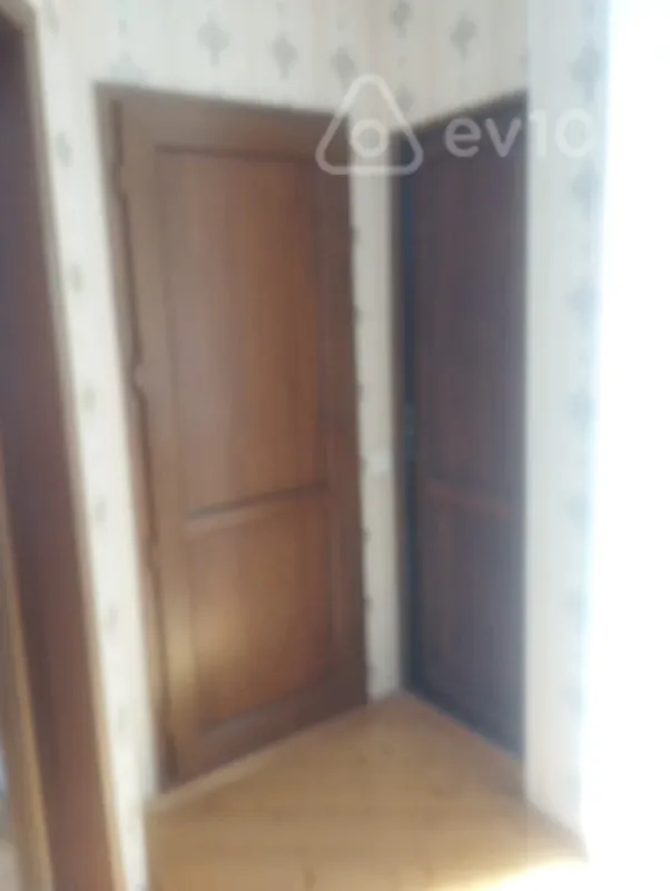 Satılır 5 otaqlı həyət evi 220 m²