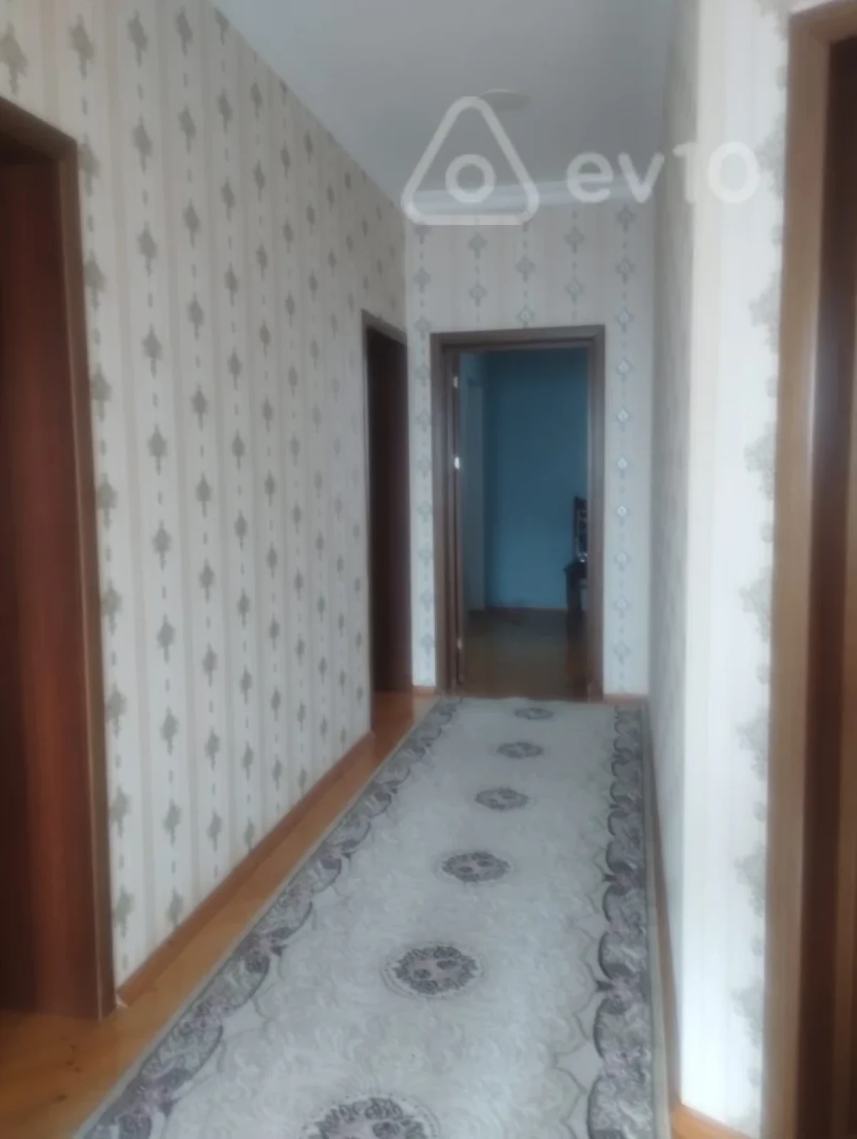 Satılır 5 otaqlı həyət evi 220 m²