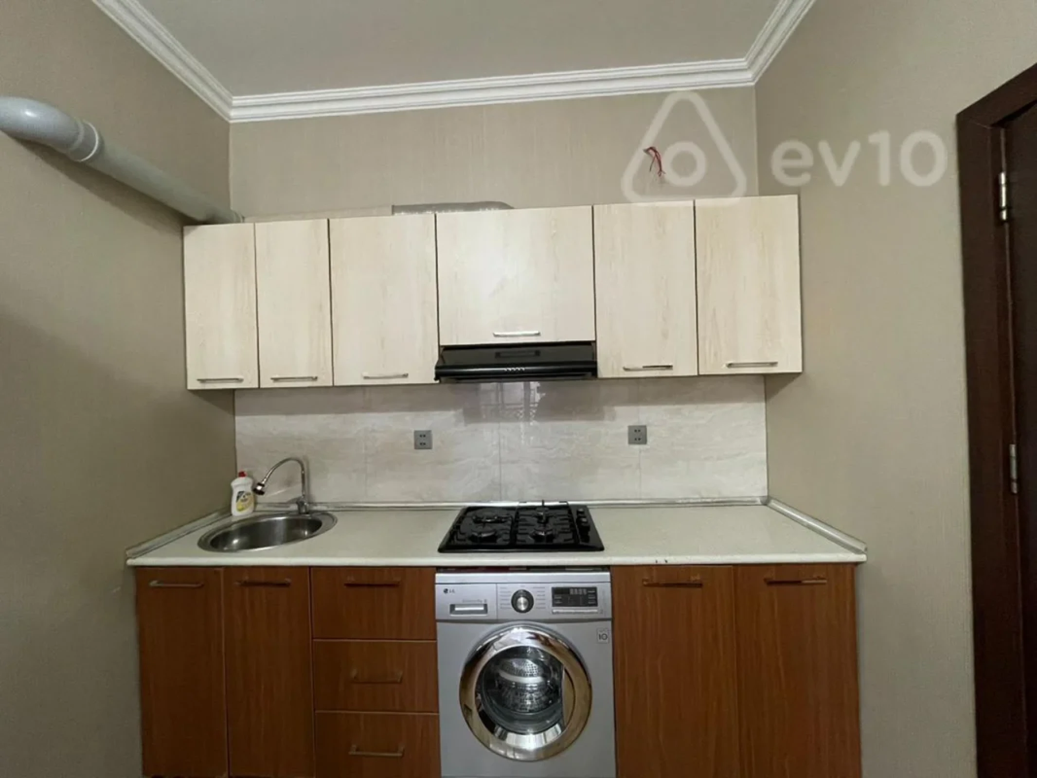 Kirayə verilir 2 otaqlı yeni tikili 50 m²