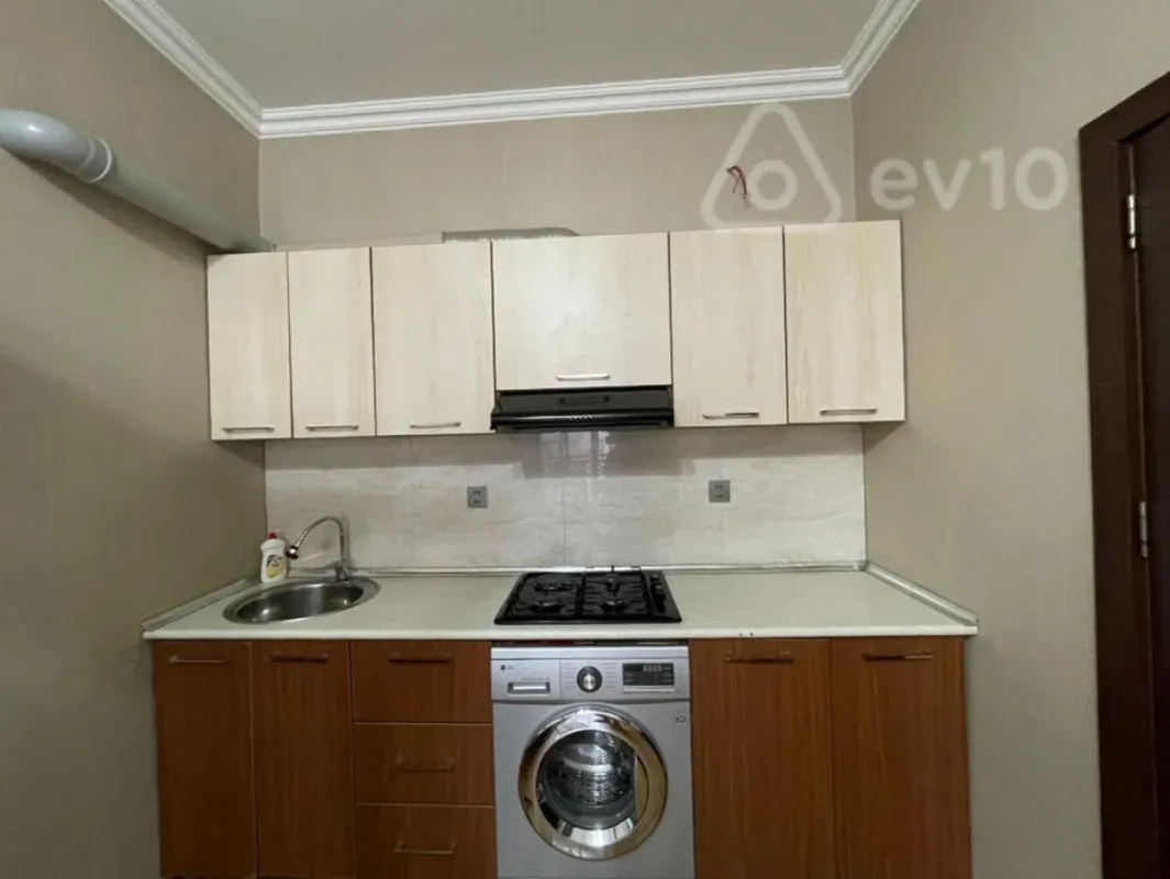 Kirayə verilir 2 otaqlı yeni tikili 50 m²