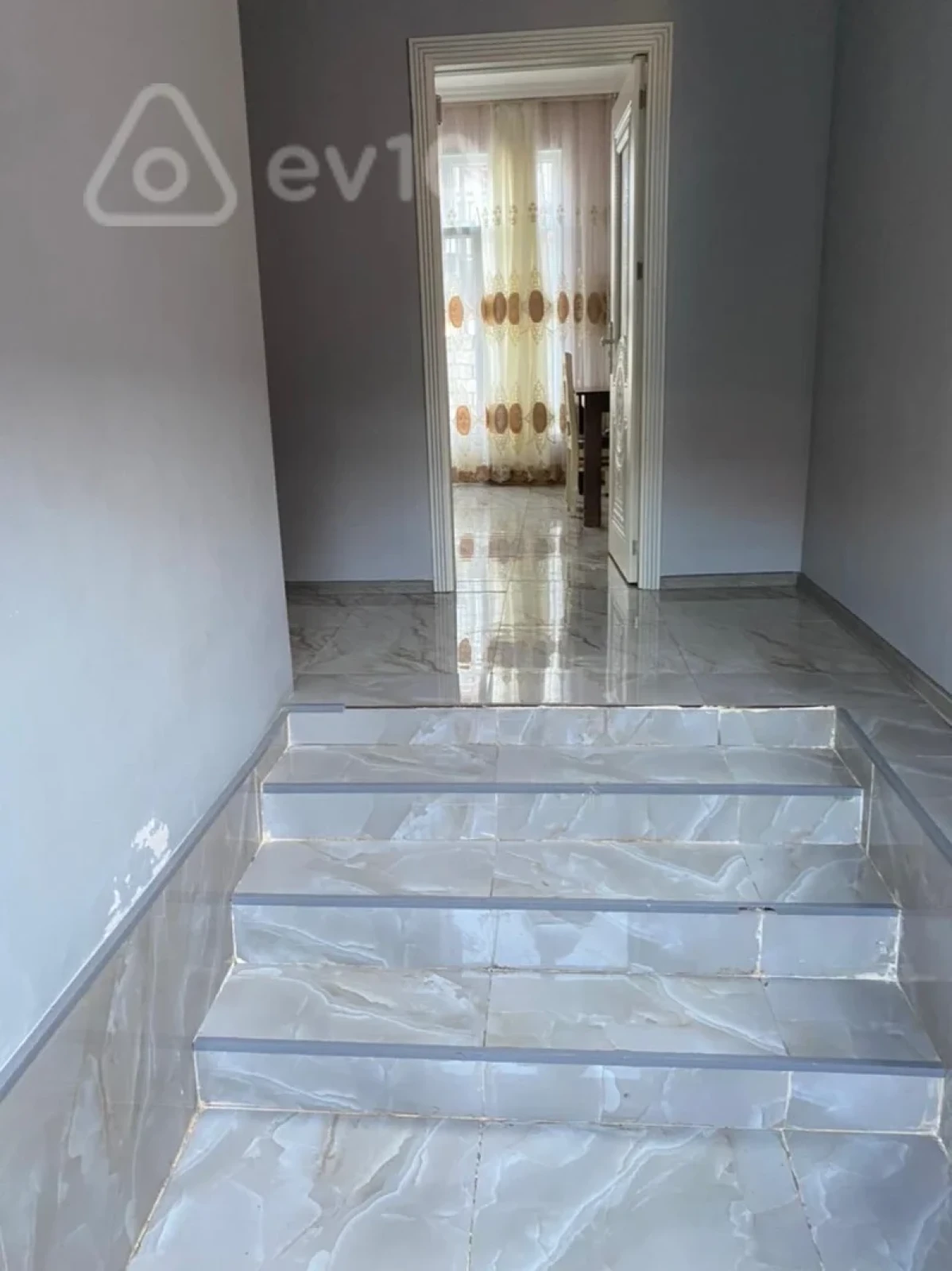 Kirayə verilir 3 otaqlı həyət evi 93 m²