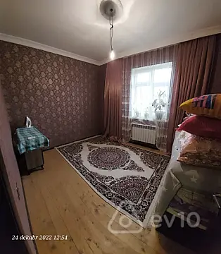 Satılır 6 otaqlı həyət evi 220 m²