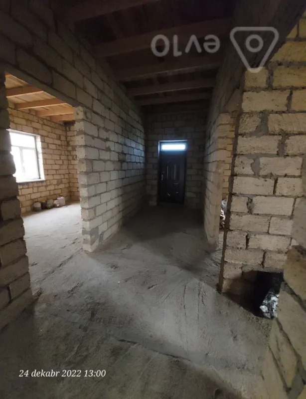 Satılır 6 otaqlı həyət evi 220 m²