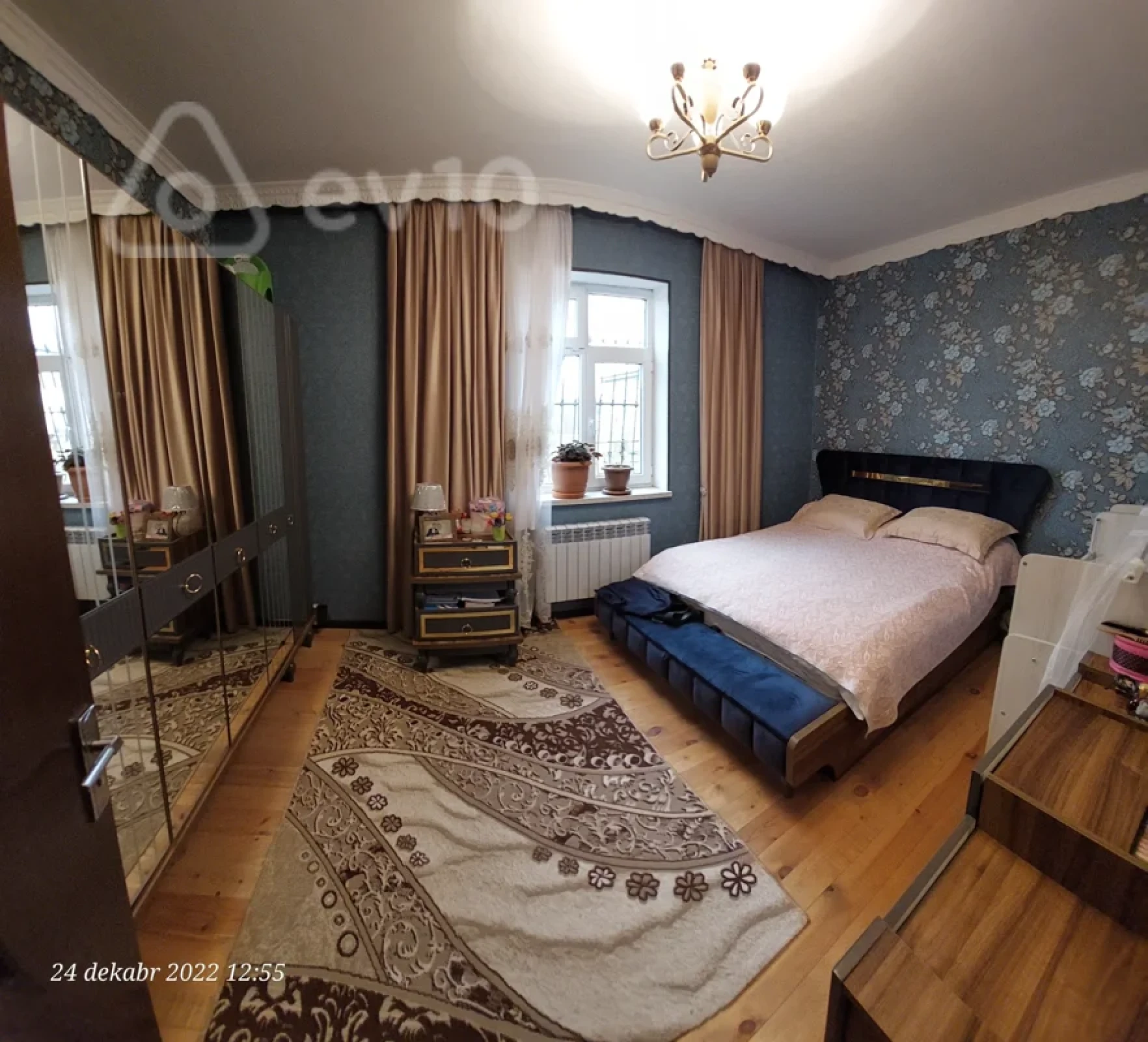Satılır 6 otaqlı həyət evi 220 m²