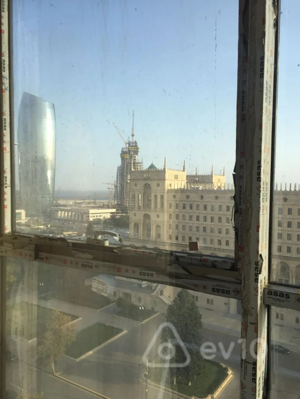 Kirayə verilir 2 otaqlı köhnə tikili 100 m²