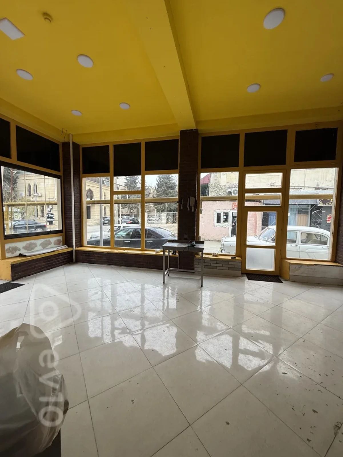 Satılır mənzil 47 m²