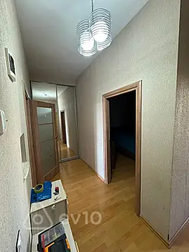 Kirayə verilir 2 otaqlı köhnə tikili 60 m²