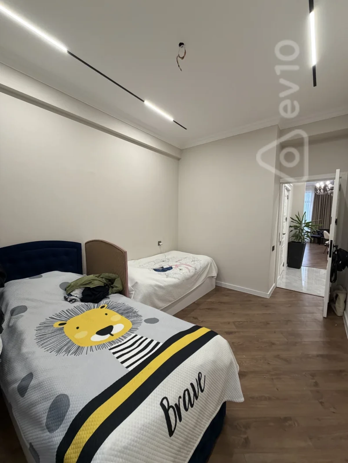 Satılır 3 otaqlı yeni tikili 90 m²