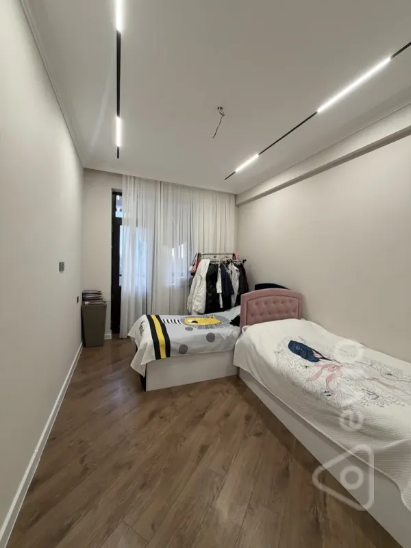 Satılır 3 otaqlı yeni tikili 90 m²