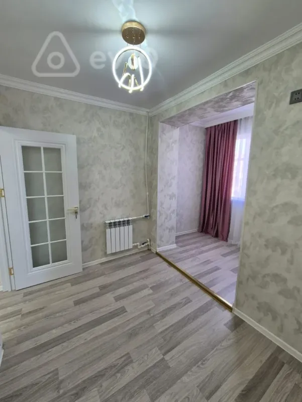 Satılır 2 otaqlı köhnə tikili 35 m²