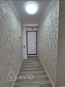 Satılır 2 otaqlı köhnə tikili 35 m²