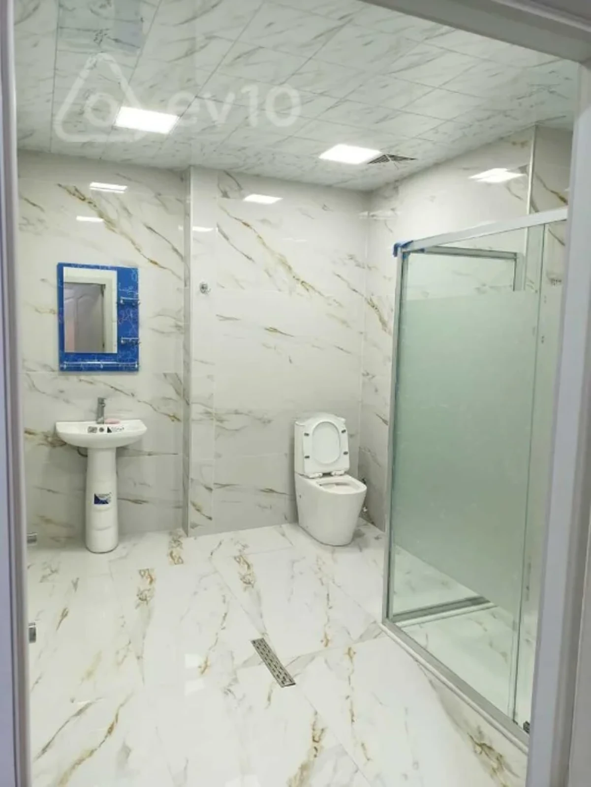 Kirayə verilir 2 otaqlı yeni tikili 96 m²