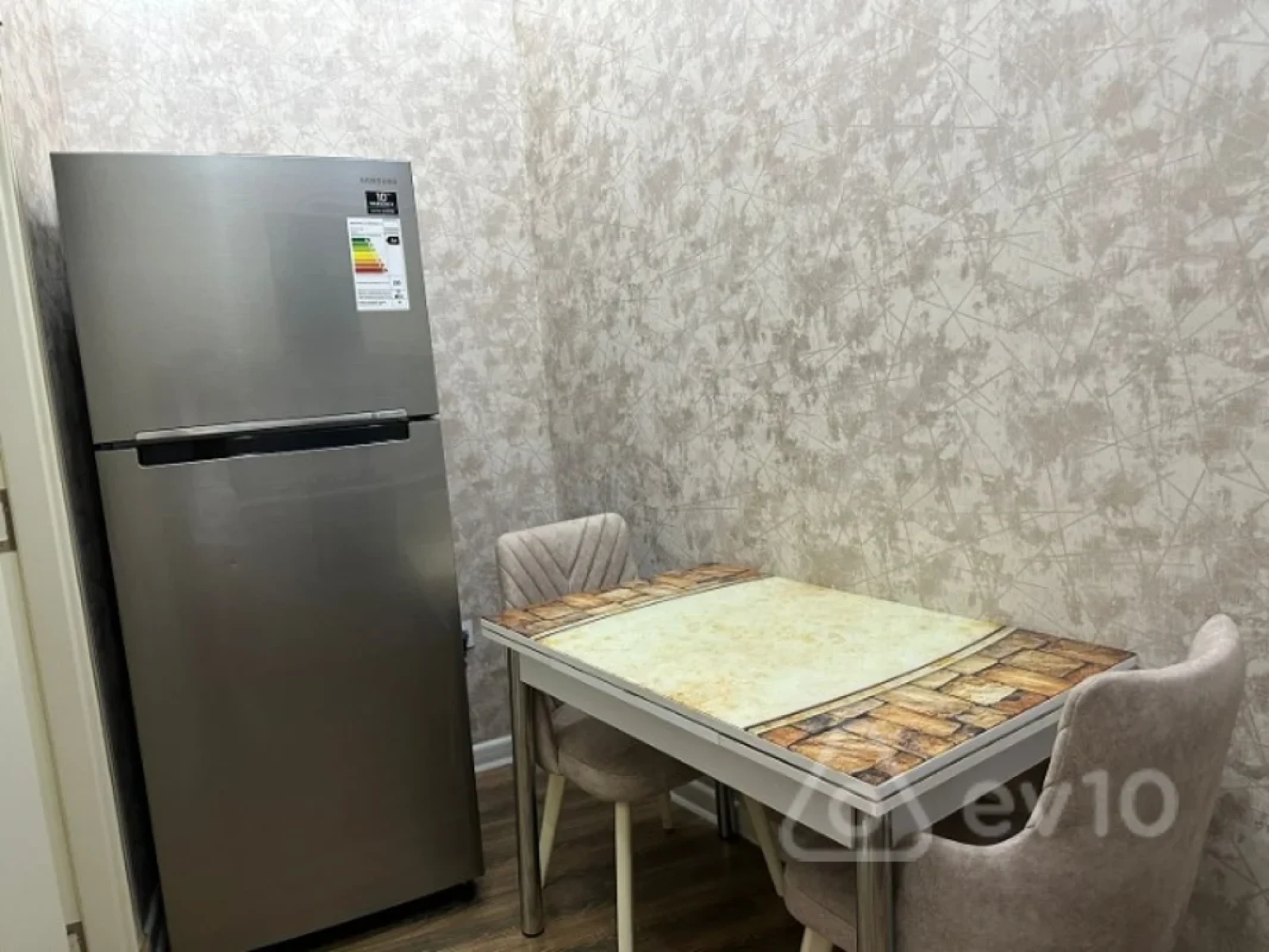 Kirayə verilir 3 otaqlı yeni tikili 110 m²