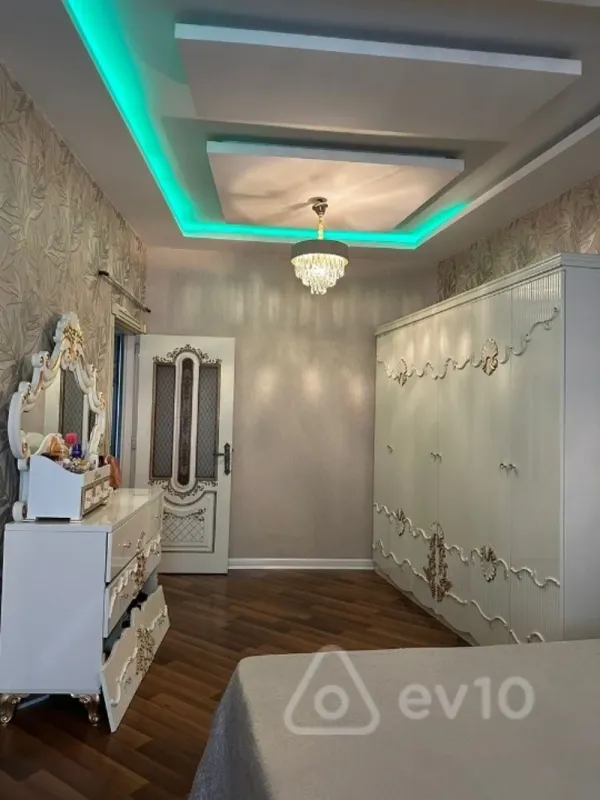 Kirayə verilir 3 otaqlı yeni tikili 110 m²