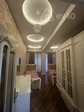 Kirayə verilir 3 otaqlı yeni tikili 110 m²