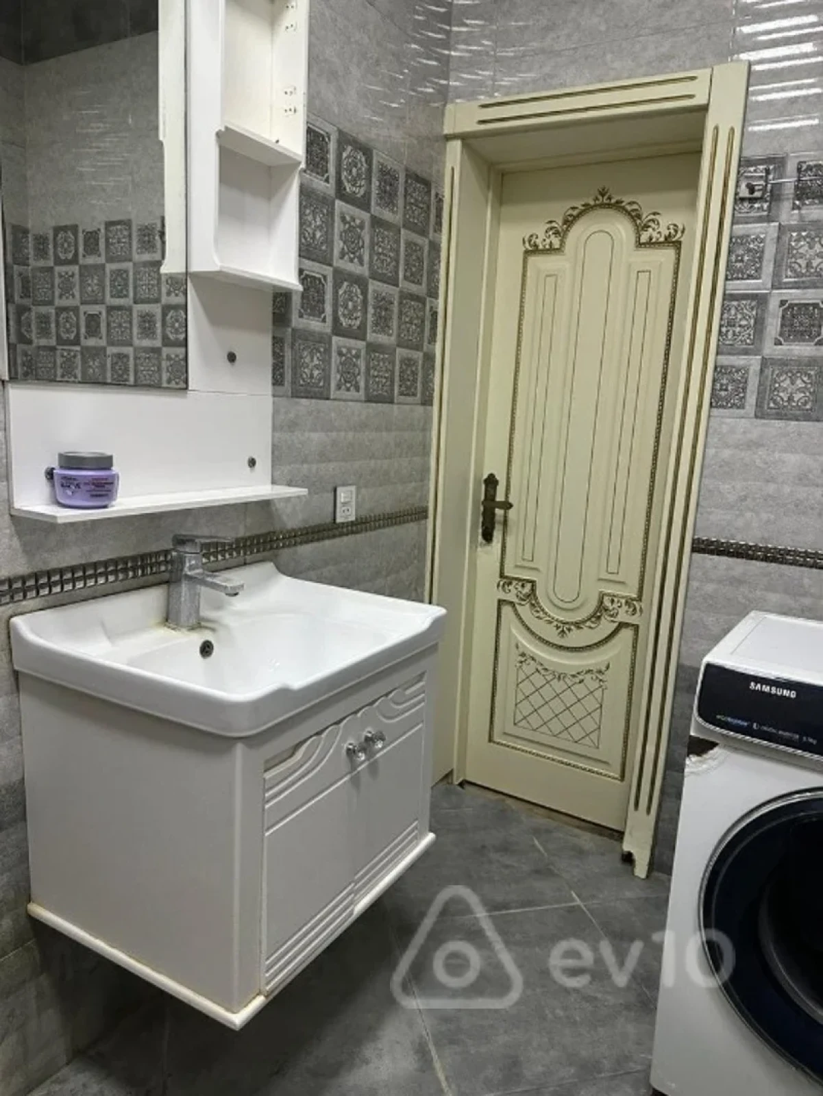 Kirayə verilir 3 otaqlı yeni tikili 110 m²