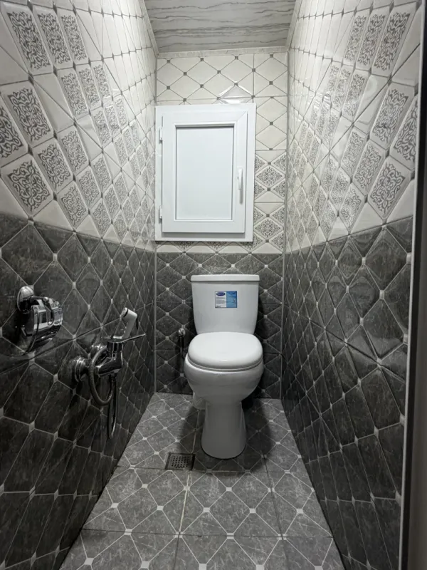 Satılır 2 otaqlı köhnə tikili 60 m²