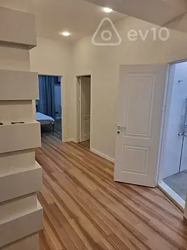 Kirayə verilir 3 otaqlı yeni tikili 120 m²