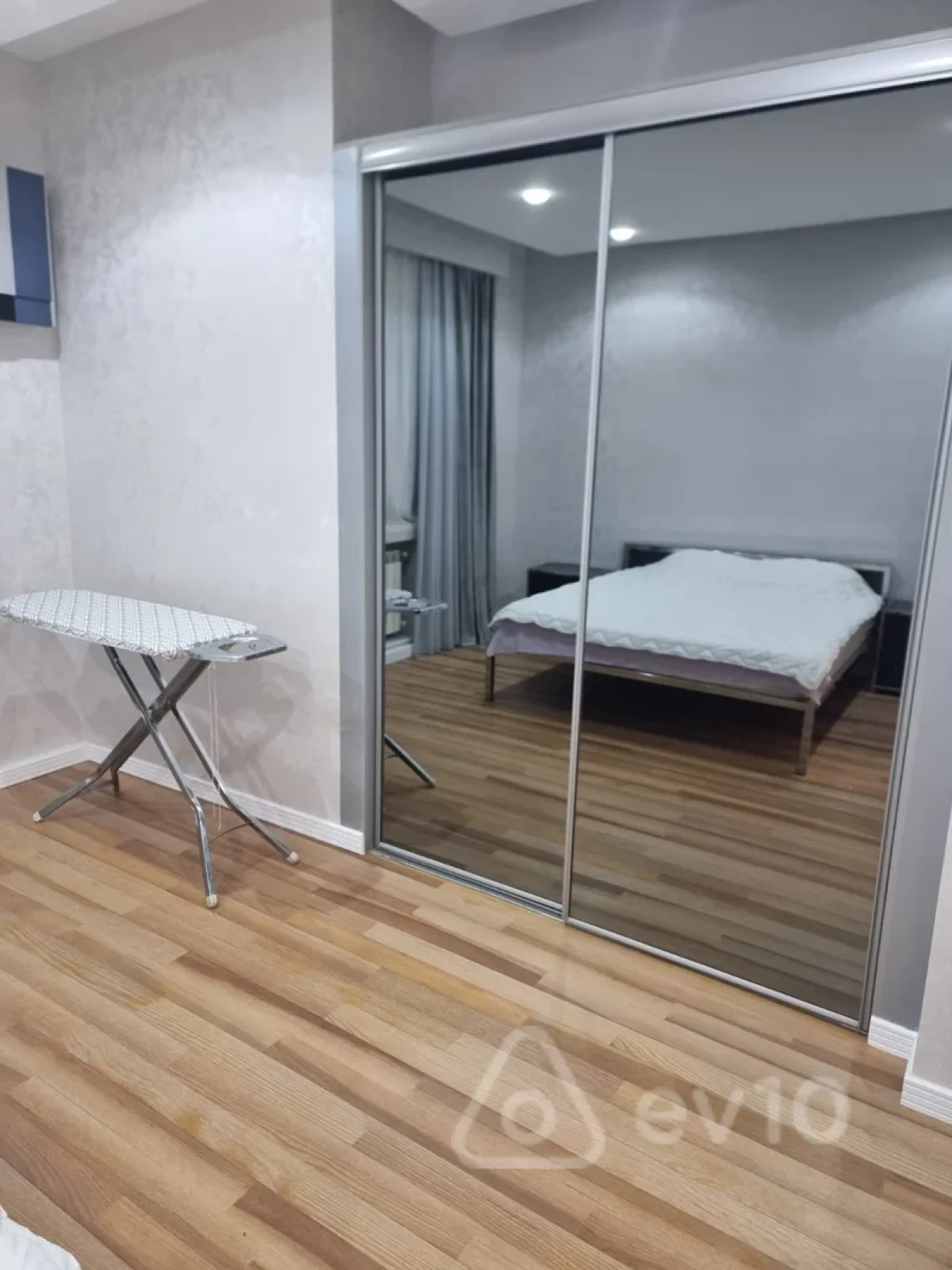 Kirayə verilir 3 otaqlı yeni tikili 120 m²
