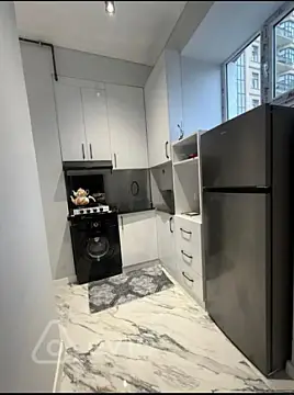 Kirayə verilir 1 otaqlı köhnə tikili 30 m²