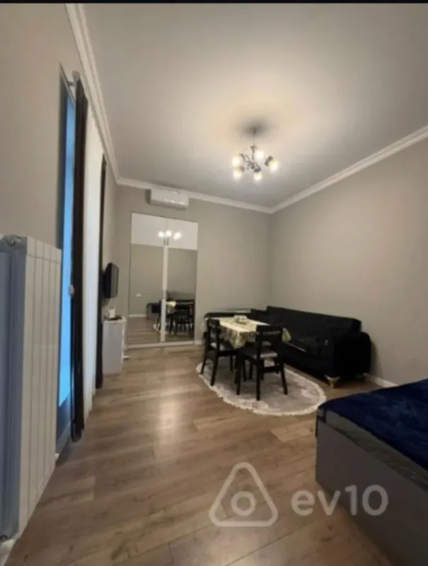 Kirayə verilir 1 otaqlı köhnə tikili 30 m²