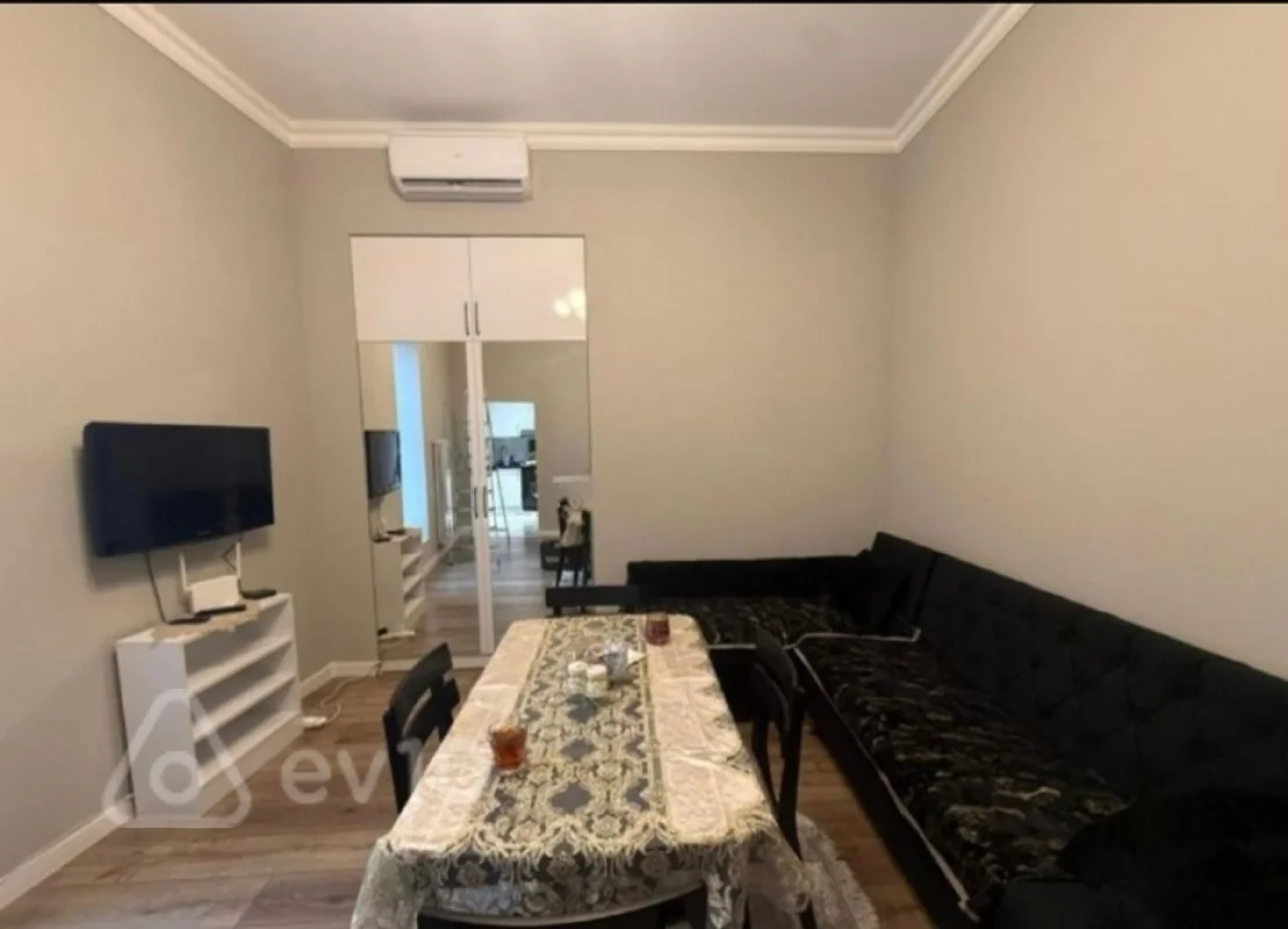 Kirayə verilir 1 otaqlı köhnə tikili 30 m²