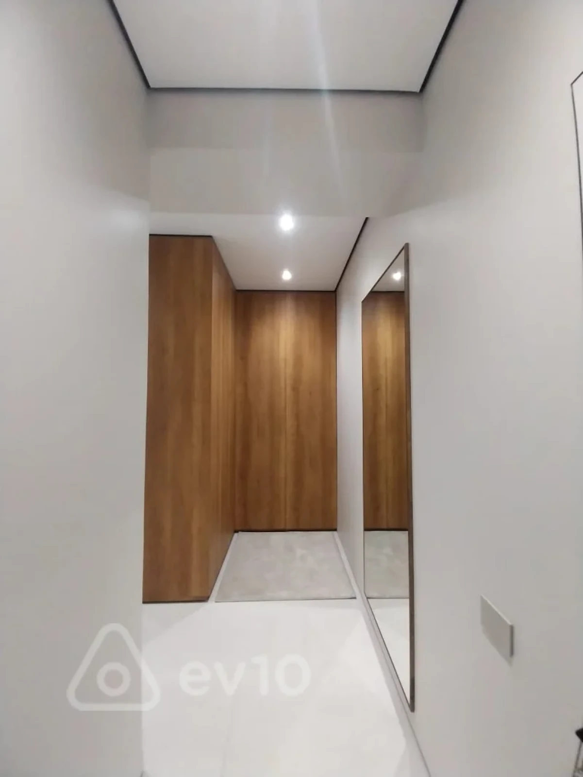 Satılır 3 otaqlı yeni tikili 108 m²